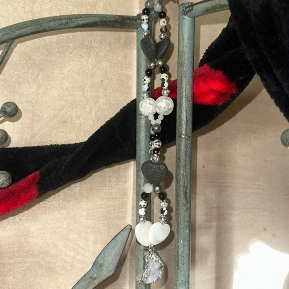 Druzy MoonDust HangCharm (Seashell hearts,Dalmatian Jasper,black obsidian - Picture 2 of 7